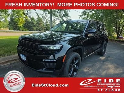 Used 2023 Jeep Grand Cherokee Limited w/ Black Appearance Package