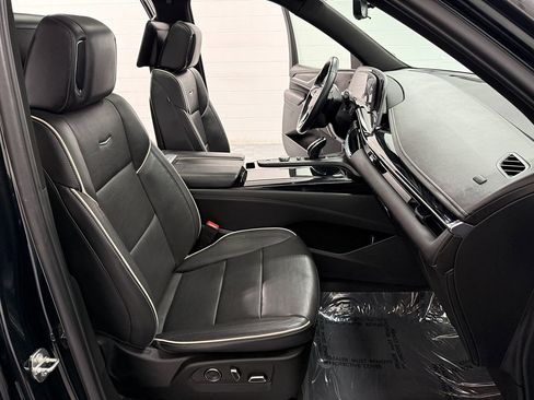 Used 2023 Cadillac Escalade Sport image 19