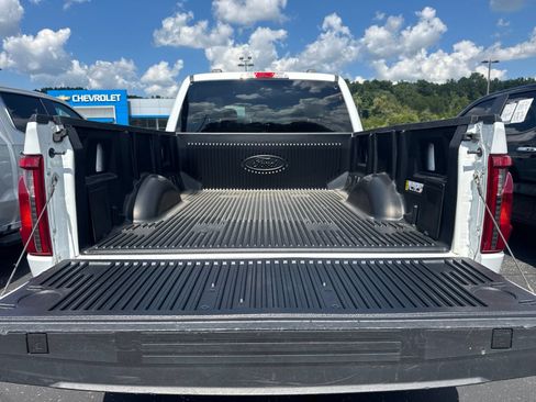 Used 2024 Ford F150 XLT w/ Tow/Haul Package AWD/4WD image 12