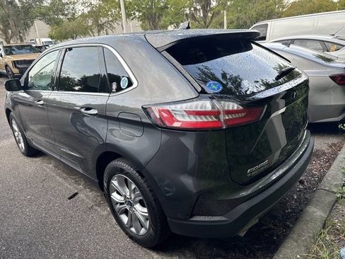 Used 2020 Ford Edge Titanium w/ Equipment Group 301A FWD image 4