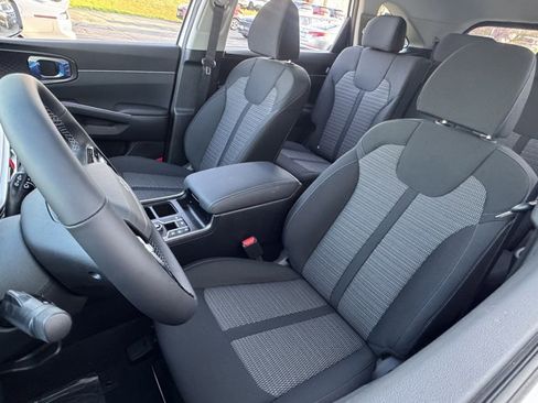 New 2026 Kia Sorento LX FWD image 21