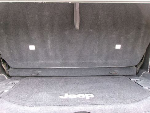 Used 2016 Jeep Wrangler Sport image 10