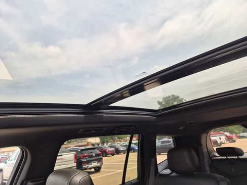 Used 2024 Cadillac XT6 Premium Luxury w/ LPO, Floor Liner Package AWD/4WD image 23