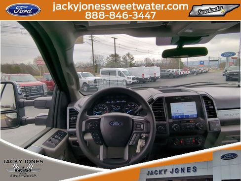 Certified 2022 Ford F350 XLT w/ XLT Premium Package image 14