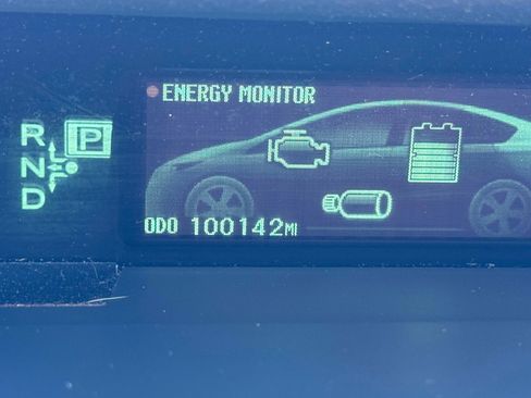 Used 2014 Toyota Prius Two image 31