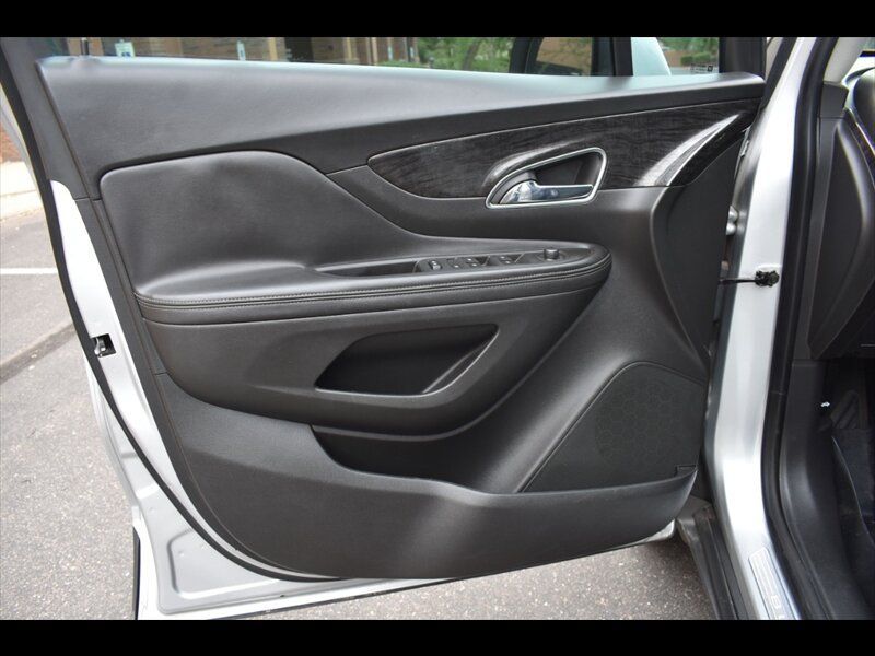 Used 2016 Buick Encore FWD image 17