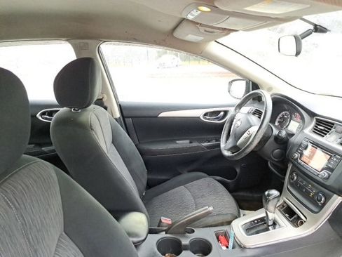 Used 2015 Nissan Sentra SV image 5