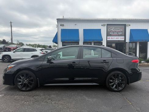 Used 2024 Toyota Corolla SE w/ SE Premium Package FWD image 8