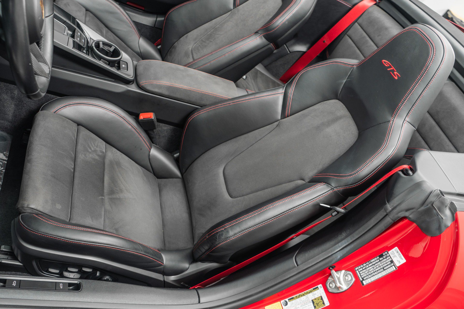 Used 2022 Porsche 911 Cabriolet image 24