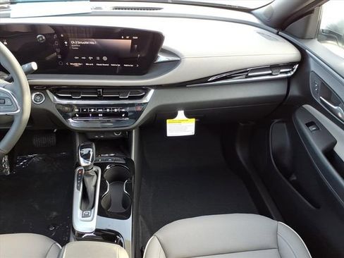 New 2026 Buick Envista Avenir image 19