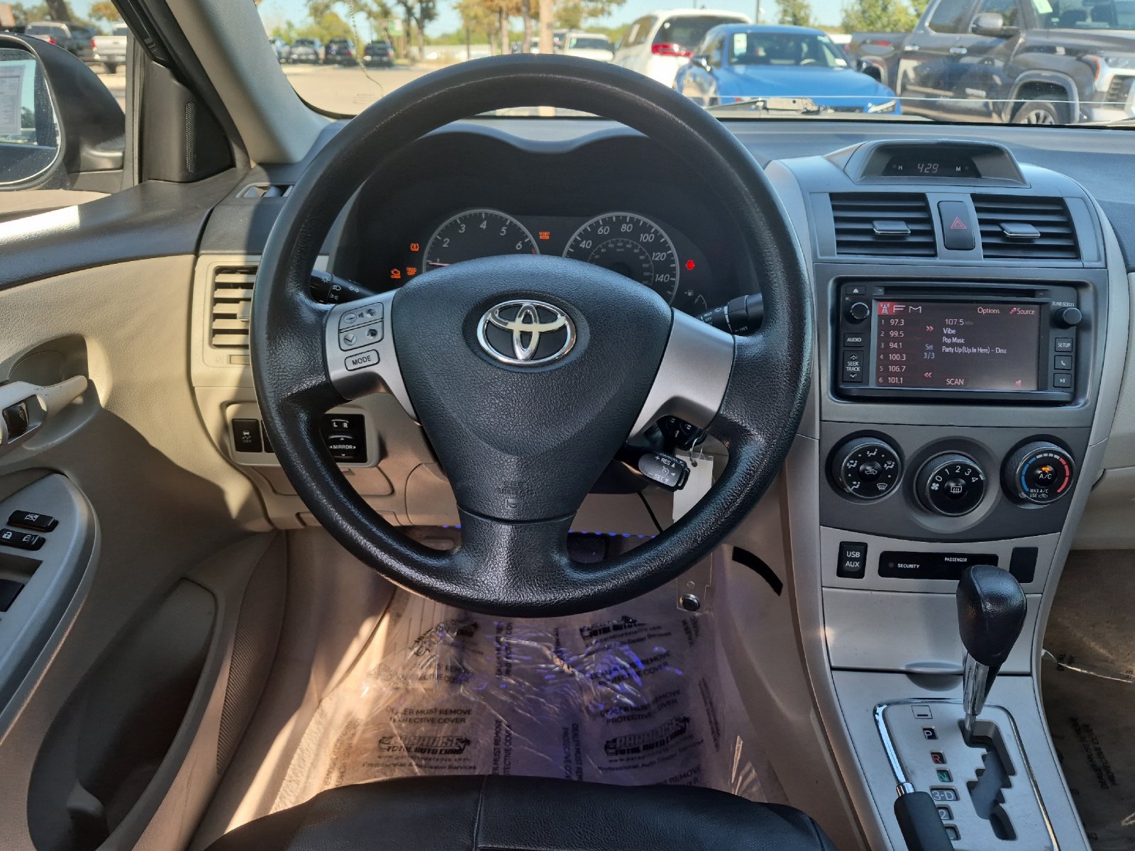 Used 2013 Toyota Corolla LE FWD image 13