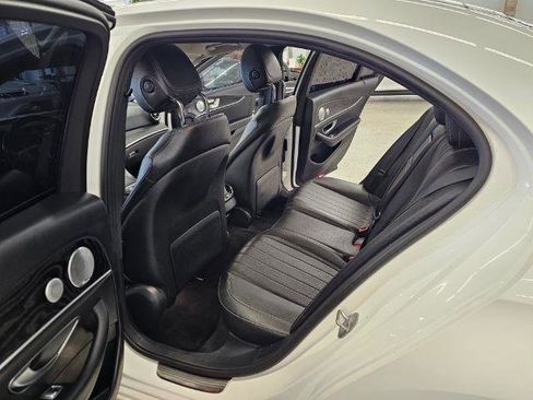 Used 2018 Mercedes-Benz E 300 4MATIC image 32