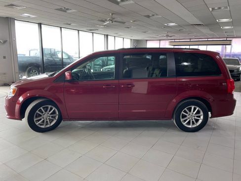Used 2016 Dodge Grand Caravan SXT image 4