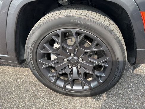 Certified 2024 Jeep Grand Cherokee L Summit AWD/4WD image 9