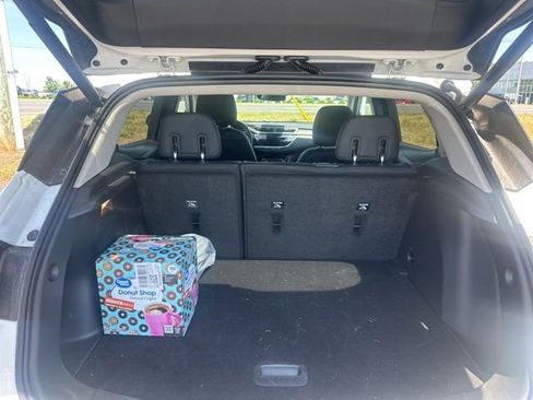 Used 2022 Buick Encore GX Essence w/ Experience Buick Package FWD image 15