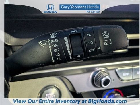 Used 2025 Kia Telluride S FWD image 32