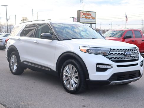 Used 2020 Ford Explorer Limited w/ Class III Trailer Tow Package image 5