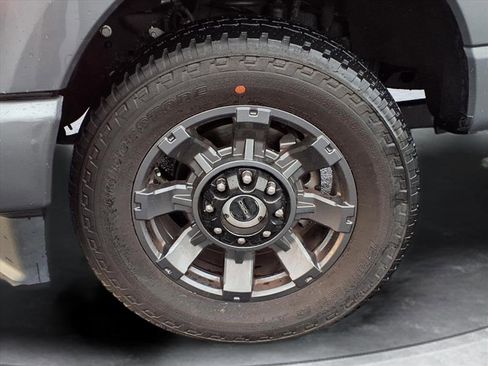 Used 2024 Ford F250 Lariat w/ Sport Appearance Package image 22