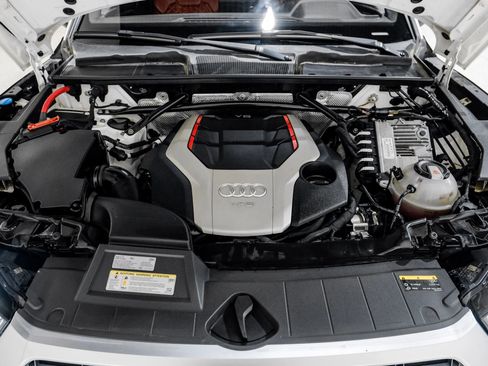 Used 2018 Audi SQ5 Premium Plus w/ S Sport Package image 59