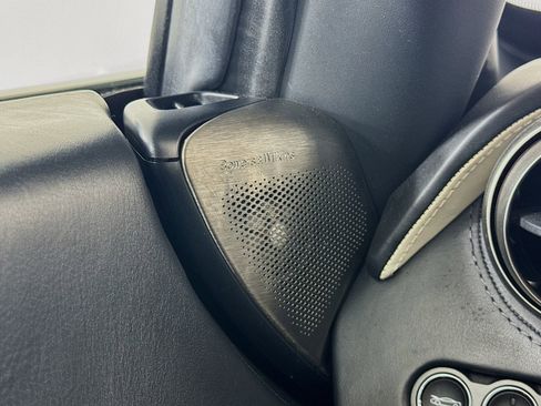 Used 2020 McLaren 720S Spider image 17