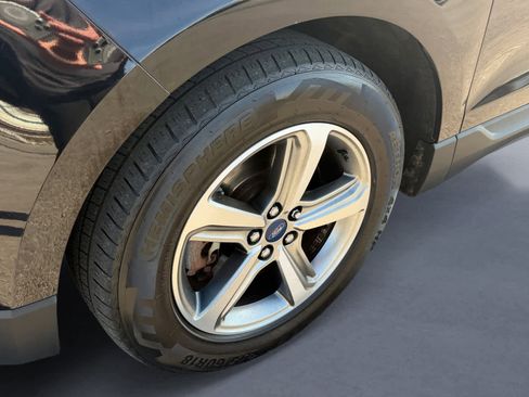 Used 2019 Ford Edge SEL w/ Equipment Group 201A image 9