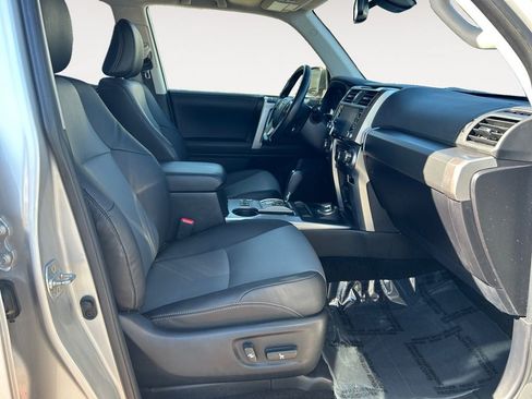 Used 2024 Toyota 4Runner SR5 Premium w/ Moonroof Package AWD/4WD image 10