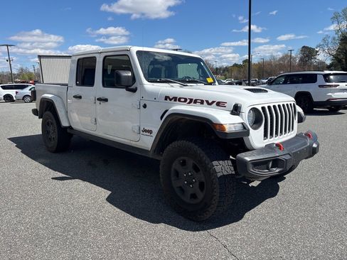 Used 2023 Jeep Gladiator Mojave w/ Trailer Tow Package image 9