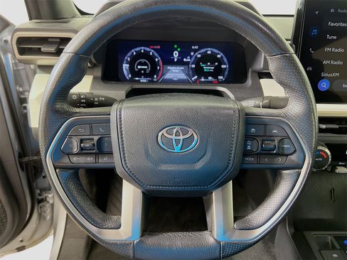 Used 2024 Toyota Tacoma TRD Off-Road image 12