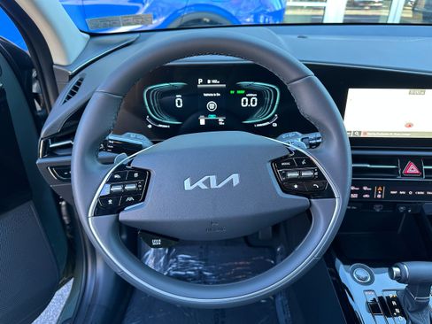 New 2026 Kia Niro EX image 37