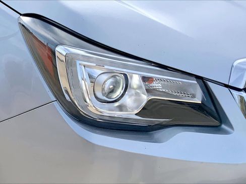 Used 2018 Subaru Forester 2.5i Touring w/ Popular Package #3B image 27