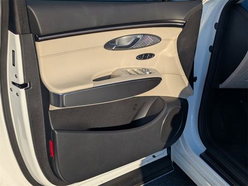 New 2026 Genesis GV70 2.5T Select image 10