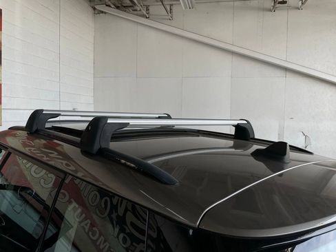 Used 2017 MINI Cooper Clubman S image 10