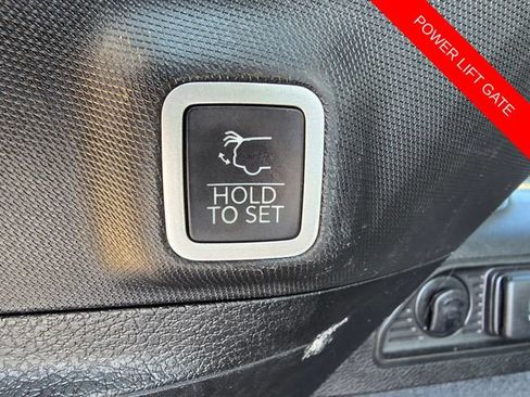 Used 2023 Jeep Grand Cherokee Overland w/ Advanced Protech Group III AWD/4WD image 40