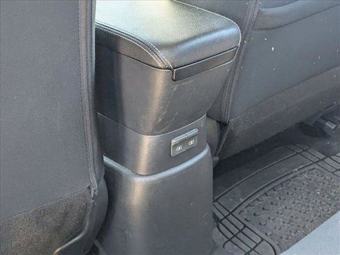 Used 2020 Nissan Kicks SV image 17