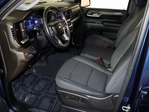 Used 2023 Chevrolet Silverado 1500 LT image 13