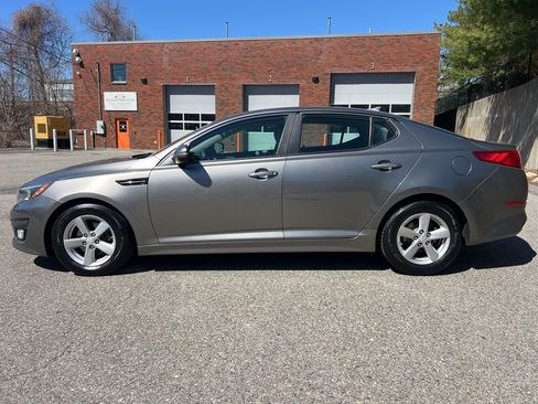 Used 2014 Kia Optima LX w/ LX Convenience Plus Package FWD image 2