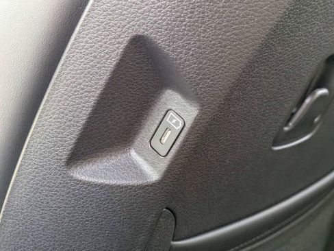 New 2026 Kia Carnival LXS FWD image 13