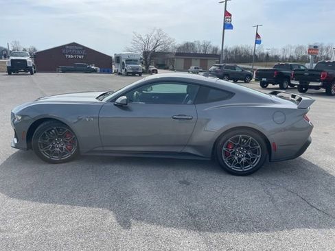 Used 2024 Ford Mustang GT Premium w/ GT Performance Package image 7