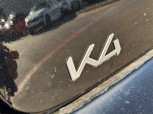 New 2025 Kia K4 GT-Line Turbo image 8