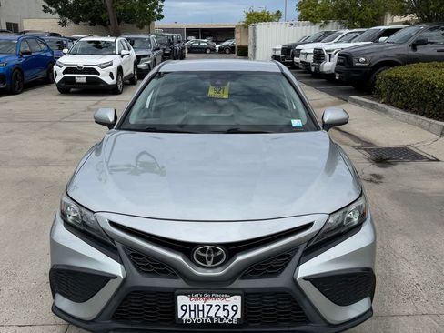 Used 2021 Toyota Camry SE FWD image 2