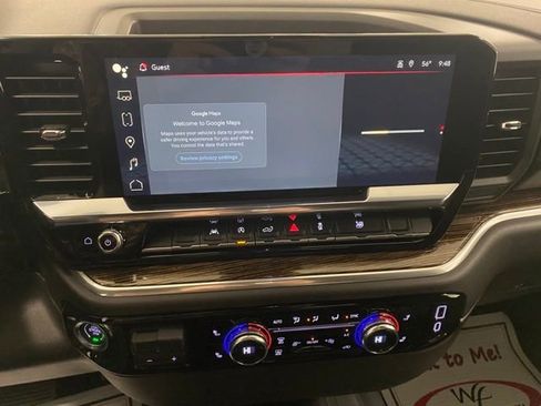 New 2025 GMC Sierra 1500 Elevation image 21