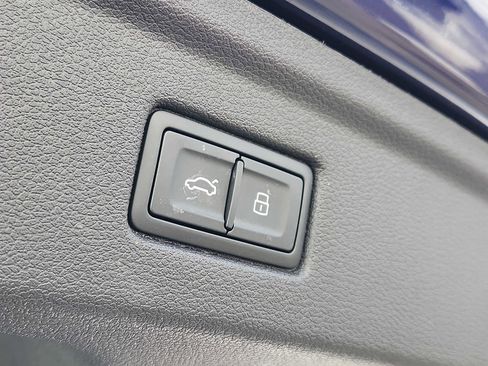 Used 2025 Audi S5 Premium image 29