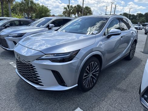 Used 2023 Lexus RX 350 Premium Plus w/ Cold Area Package FWD image 2