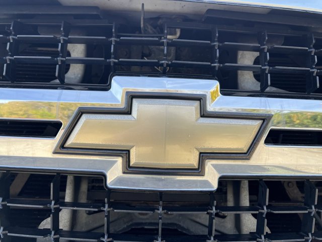 Used 2009 Chevrolet Silverado 2500 LTZ w/ Safety Package AWD/4WD image 31