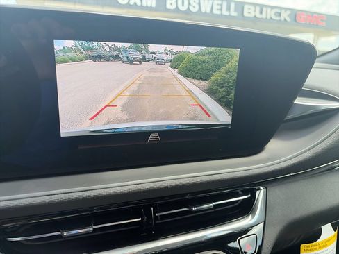 New 2026 Buick Envista Sport Touring w/ Convenience I Package FWD image 19