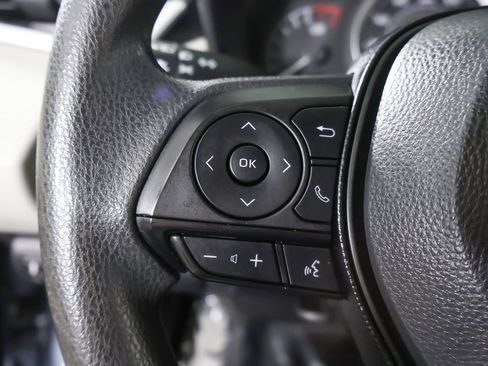 Used 2020 Toyota Corolla LE FWD image 35