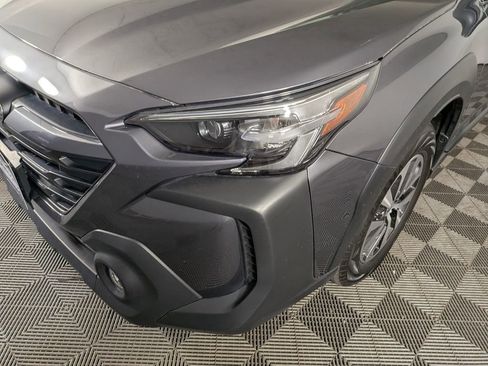 Used 2025 Subaru Outback Premium image 12
