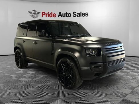 Used 2022 Land Rover Defender 110 X-Dynamic SE AWD/4WD image 3