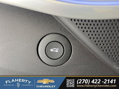 Used 2022 Chevrolet Camaro ZL1 image 18