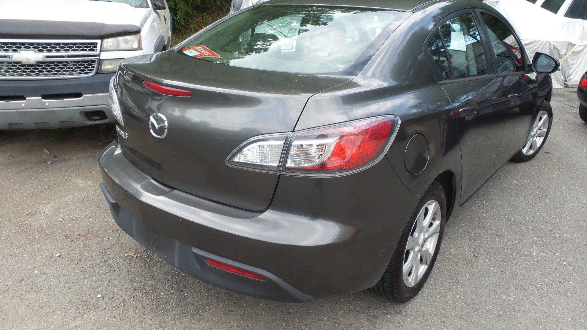 Used 2010 MAZDA MAZDA3 i Touring FWD image 3
